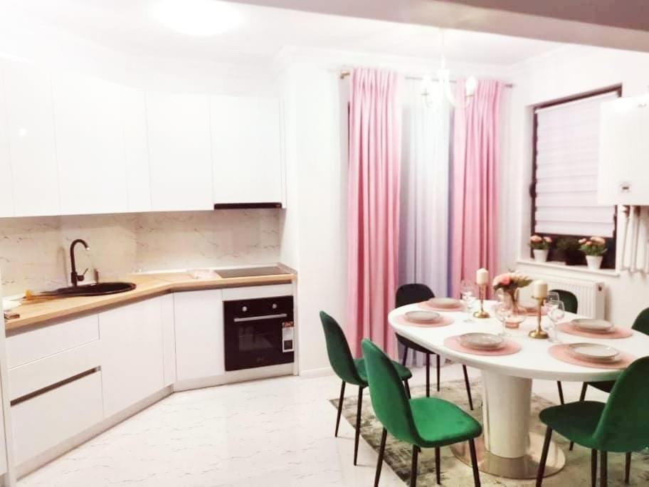 Năvodari Grazzia Deluxe Apartments מראה חיצוני תמונה